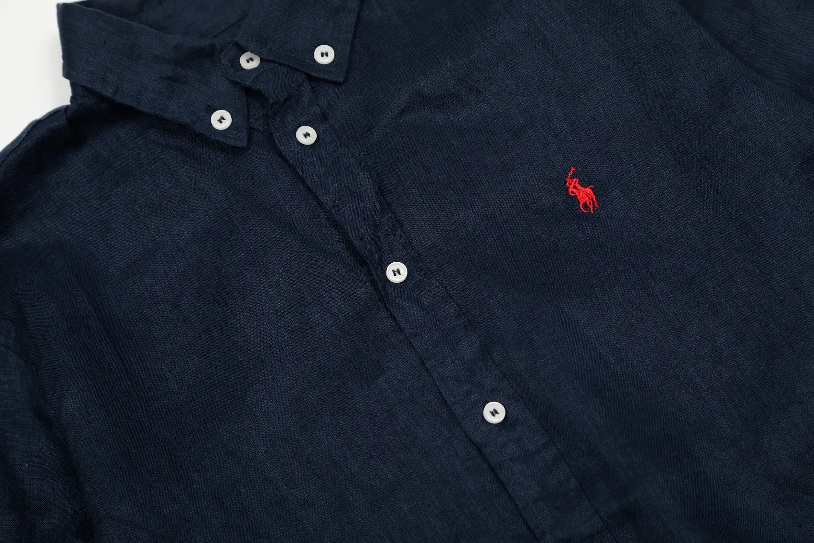 P300 Top Quality" Style Number: 8001# [Ralph Lauren Paul Pony Linen Basic Couple Style Shirt Long Sleeve] ✅Ralph Lauren Paul Small Label War Horse 100% Pure Linen Classic Basic Four Seasons Shirt Long Sleeve ✅A must-have item for the lazy style. The upper body has a retro and fresh feeling. ✅100% pure linen 280g 32 count fabric. Washed, retro and textured. ✅Dedicated to platform live broadcast. Wholesale entity ✅Simple and easy to match, light American old money style, the upper body is super great, ✅Standard for all seasons, worn alone/inner, it is a must-have for YYDS couples wardrobe. Size: S-XL Color: Black, White, Navy, Khaki, Pink, Yellow, Red, Colorful Blue, Light Blue, Rose Red